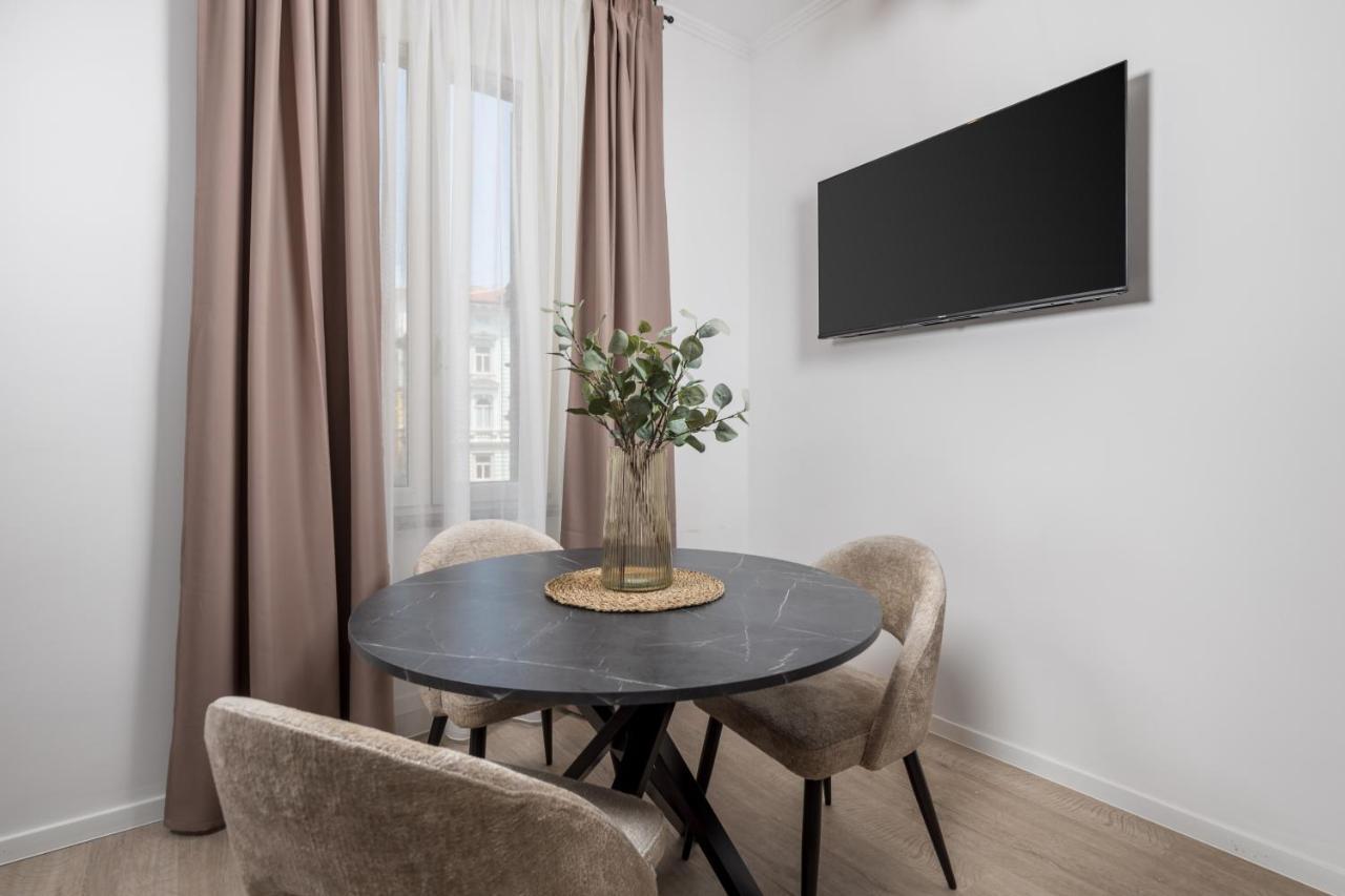 Apartments Diego Rijeka Buitenkant foto
